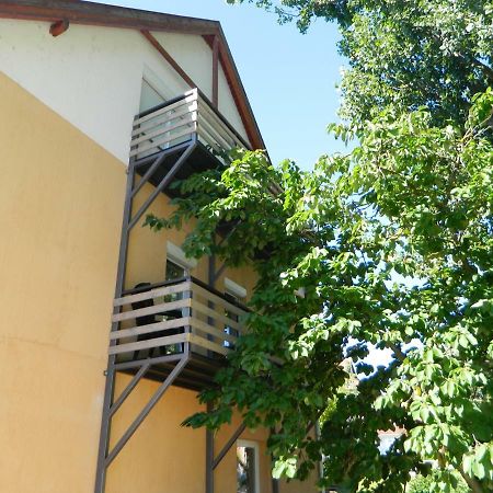 Greentó Apartman Balatonfoldvar Exterior foto