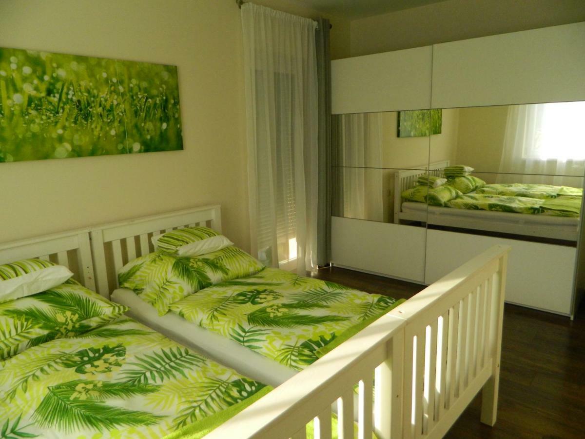 Greentó Apartman Balatonfoldvar Exterior foto